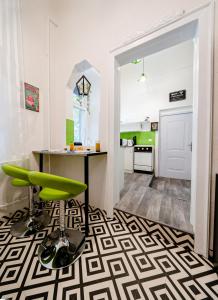 Secret Garden Apartment - Free Parking