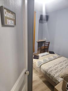 Hotels HOTEL DE LA GARE : photos des chambres