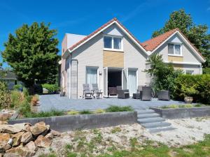 Prachtige vakantievilla aan IJsselmeer Makkum