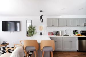 91-1D 3BR 2baths Duplex with a Private Back yard - GYM