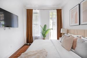 91-1D 3BR 2baths Duplex with a Private Back yard - GYM