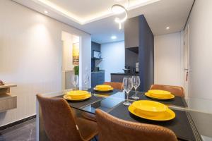 Moema Times Square by Conviva