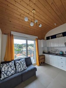 Studio calme avec vue dégagée