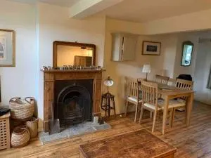 End Cottage, Character Flint Cottage - Burnham Thorpe