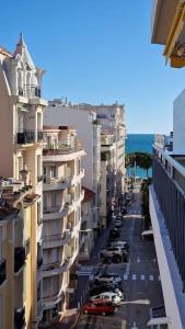 Studio for 2 near the Croisette central with balcony 133