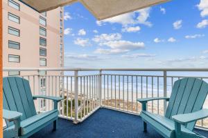 Dunes VillageKing bedOceanfront 2b2bwaterpark