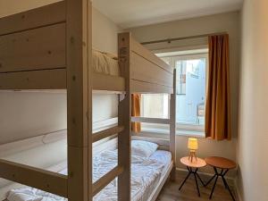 Spacious Coastal Apartment