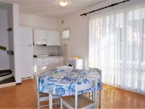 Nice villa in Caorle with balcony