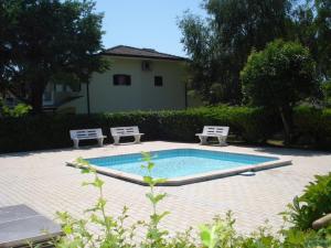 Nice villa in Caorle with balcony