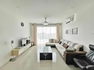 EcoPark Condominium, 5mins to airport, malls & eatery - 甘榜布提尔