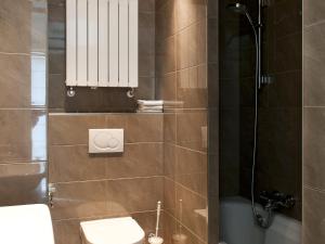 Bungalow in Friesland with Outdoor Spa