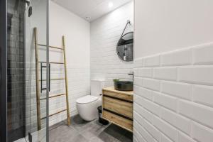 Luxe apartments Madrid Rio by RentitUP