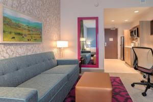 King Studio Suite room in Home2 Suites by Hilton Alcoa Knoxville Airport