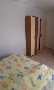 Apartments with a parking space Lopar, Rab - 22579 