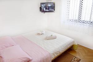 Apartments with parking space Umag - 22659