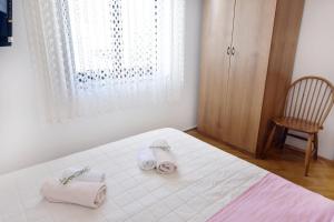 Apartments with parking space Umag - 22659