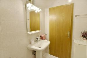 Apartments with parking space Umag - 22659