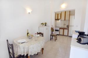 Apartments with parking space Umag - 22659