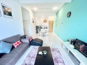 SA 1-10PAX SkyPod Puchong 2Room IOI Mall LRT WiFi