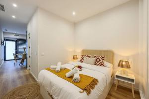 Luxe apartments Madrid Rio by RentitUP