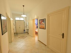 Vacation home with private pool, Floridia