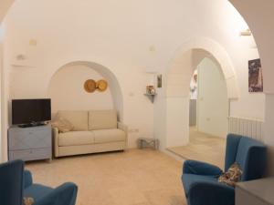 Trullo in Puglia with Pool and Valley Views