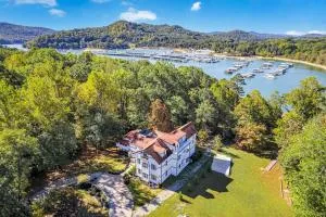 Norris Oasis - Sharps Chapel