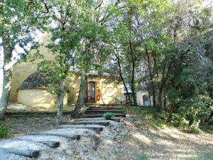 Maisons de vacances Maison isolee avec jardin a 1 km du centre de Sarlat, ideal pour visites et activites de plein air - FR-1-616-340 : photos des chambres