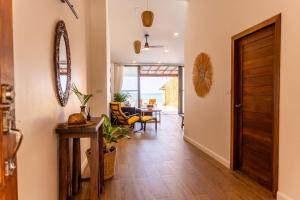 SeaSalt BeachFront Holiday Home, Private pool, 2 Bedroom house