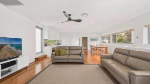 Pearls on Sapphire Beach