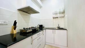 Olive Service Apartments BLK & GangaRam Hospital