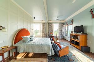 Brigadier Farm Stay Sunset Room
