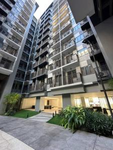 Mall of Asia MOA S Residences , IKEA Pasay , NAIA Airport , Manila Bay