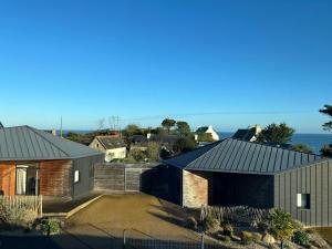 Maisons de vacances Bellevues-Sur-Mer, a 100 m de la plage : photos des chambres
