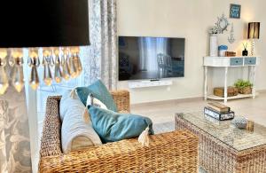 The Seaview Apartment of your dreams -WIFI, Aircon