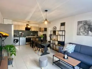 La Coquille: bright, cozy, 3 min from Parc Expo - 米尼亚卢博瓦尔