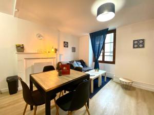 Appartements Le Clain de Vivonne, cosy appartement plein centre : photos des chambres