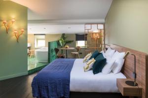 Hotels MiHotel Bellecour : Suite Junior Esméralda - Non remboursable