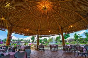 SPRING GARDEN HOTEL LK