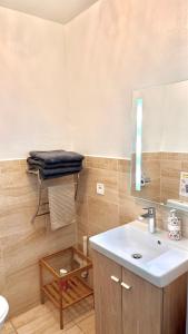 Monroes studio at the heart of Cannes and beaches