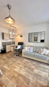 Monroes studio at the heart of Cannes and beaches