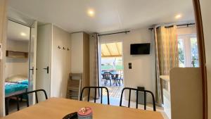 Campings Camping les Cigales : photos des chambres