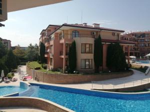 Panorama Dreams - Sveti Vlas - Furnished Apartment with a Terrace and a Sea View