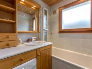 Duplex calme, vue montagne, animaux bienvenus - FR-1-304-193