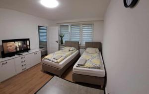 Apartament Julia 1-4 os parter Centrum