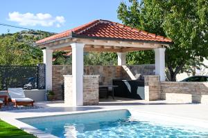Holiday home Mia