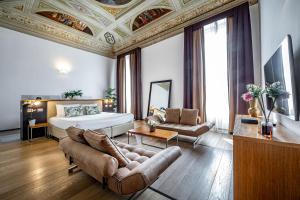 Prestige Suite with River View room in Palazzo Alfieri Residenza D'Epoca - Alfieri Collezione