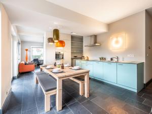 Apartment in Sint-Idesbald near the Beach