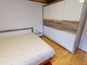 Holiday Home Bodensdorf near Ski & Lake