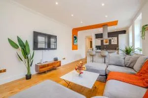 FREE PARKING SPACE 1 CAR I Brighton Beach I Two Bedroom I Sleep 6 Guests I Super Central Location - 布莱顿霍夫